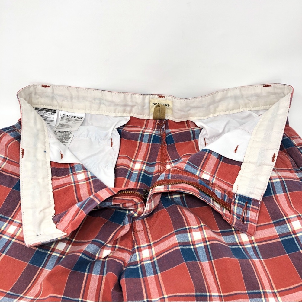 Dockers Perfect Short - Picture 3 of 4
